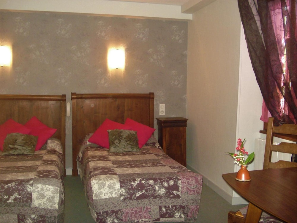 L AUBERGE AUX PORTES DE CONQUES 12/29