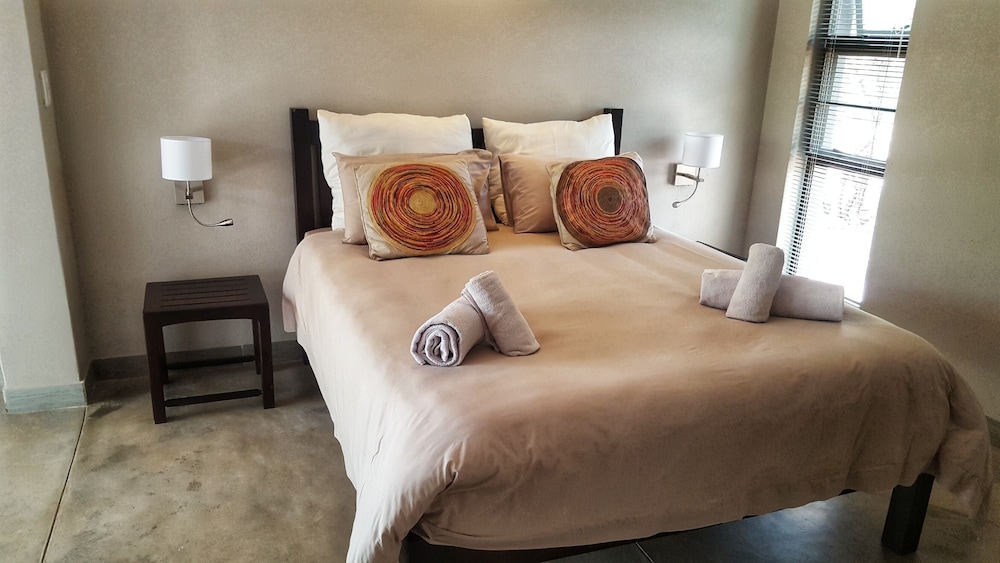 The Baobab Bush Lodge 15/50