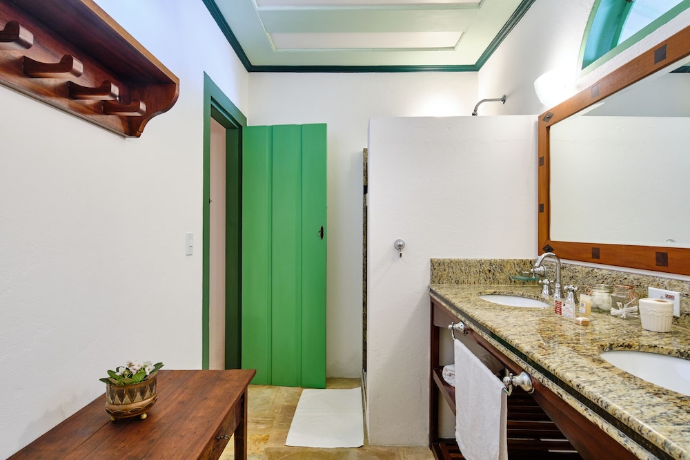 A Casa de Paulo Autran 48/50