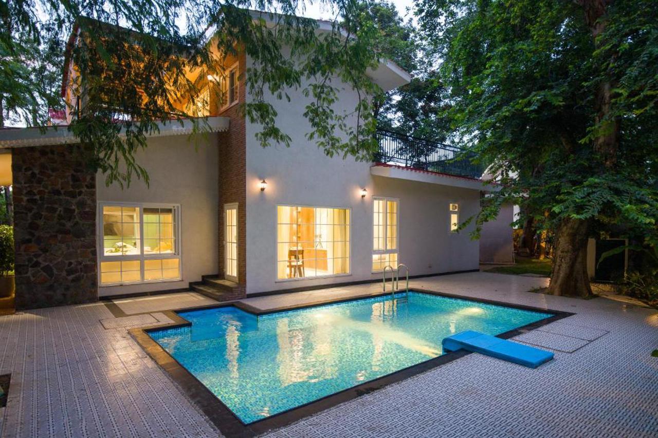 ELIVAAS Varsha Greens A 4-BHK Retreat with Private Pool & Outdoor Patios in Taoru