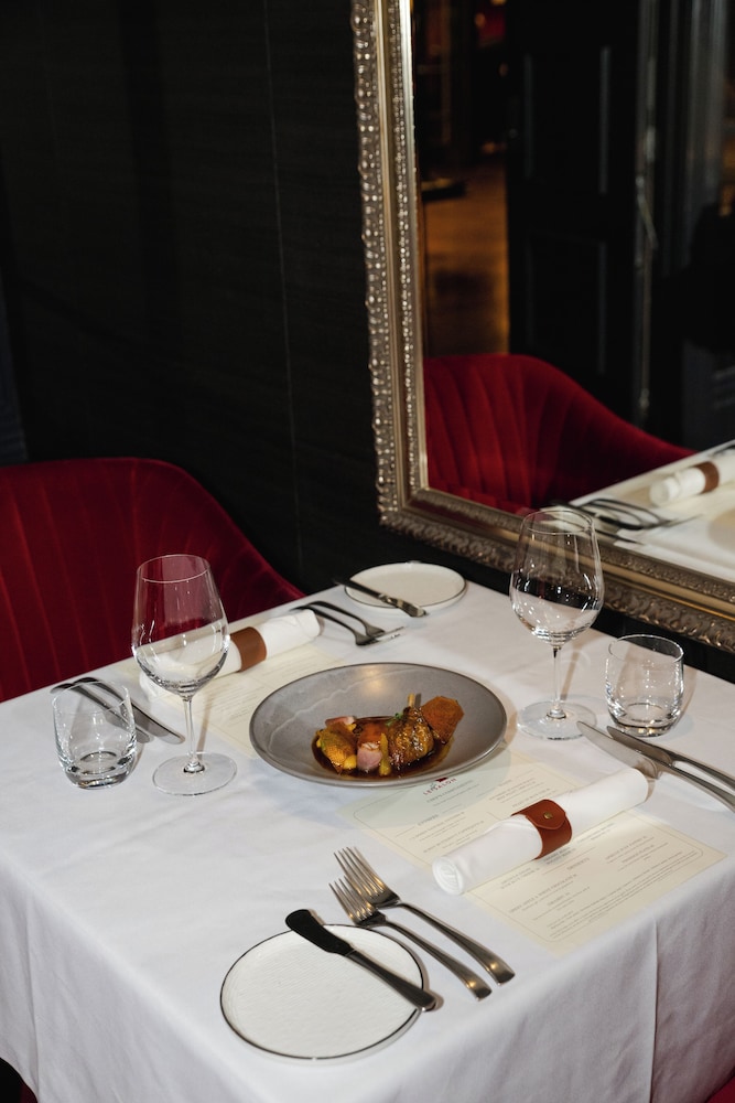 Sofitel Queenstown Hotel and Spa 40/58
