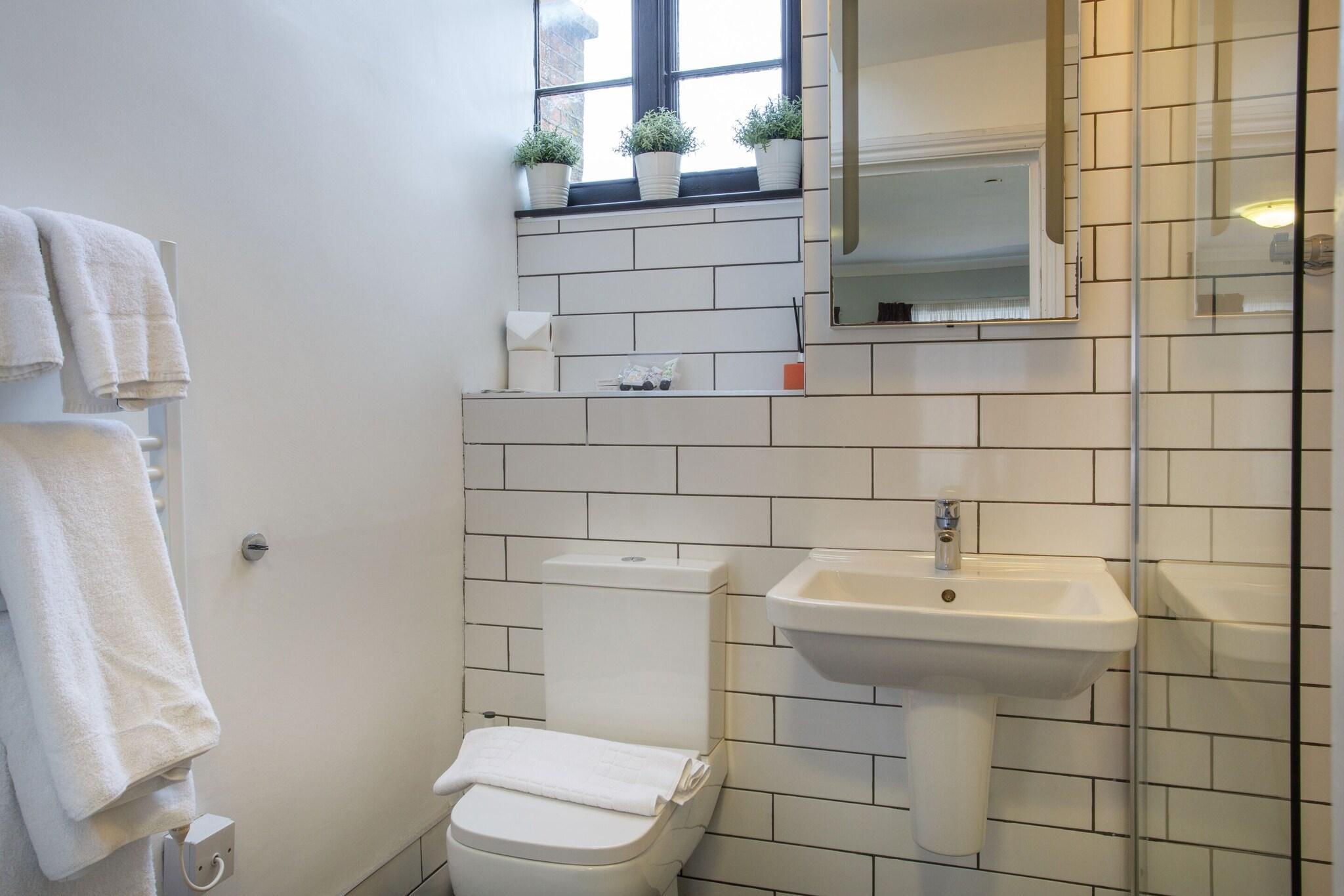 غرفة سوبيريور بسريرين منفصلين، The Buttery Guest House 4/6