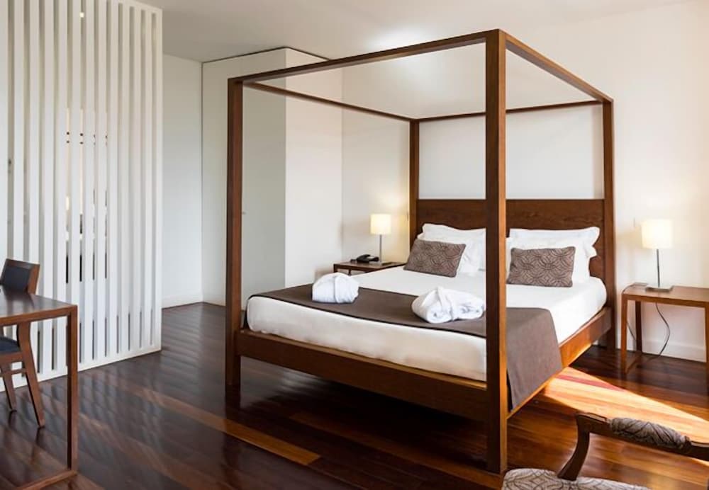 Superior, Twin Beds