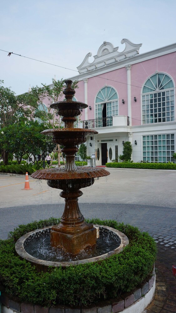 Westgate Residence Hotel 70/73