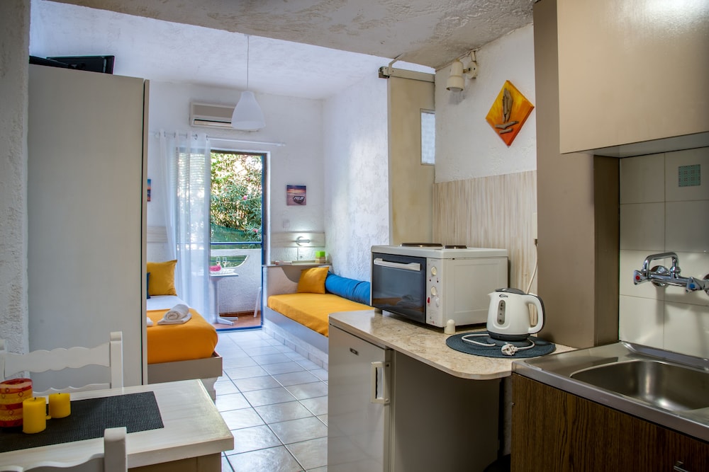 Amazona Apartments 50/50