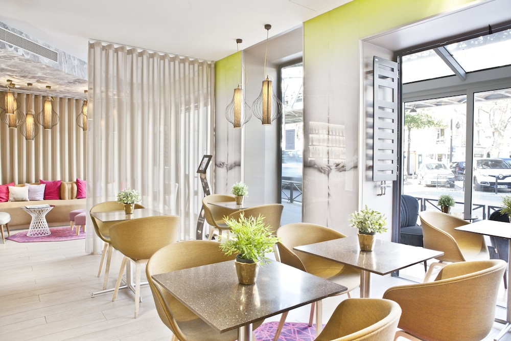 Hotel Eiffel Segur 46/69