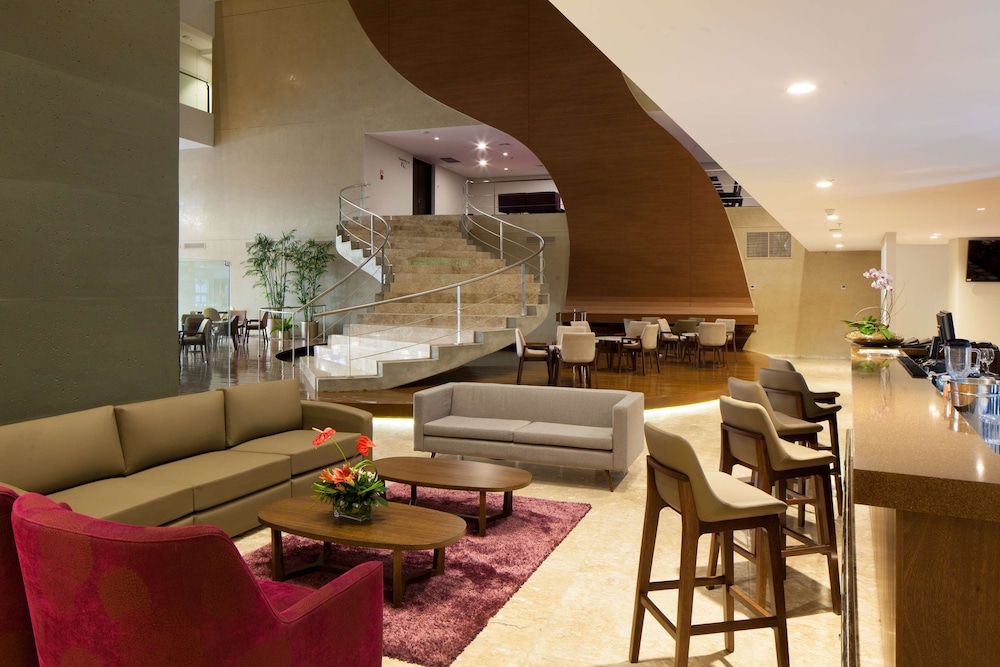 Radisson Hotel Santa Cruz 45/63
