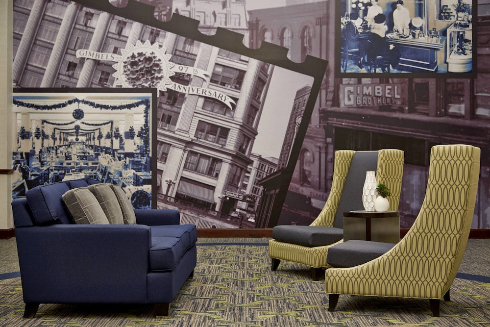 Residence Inn Milwaukee Downtown by Marriott 35/54