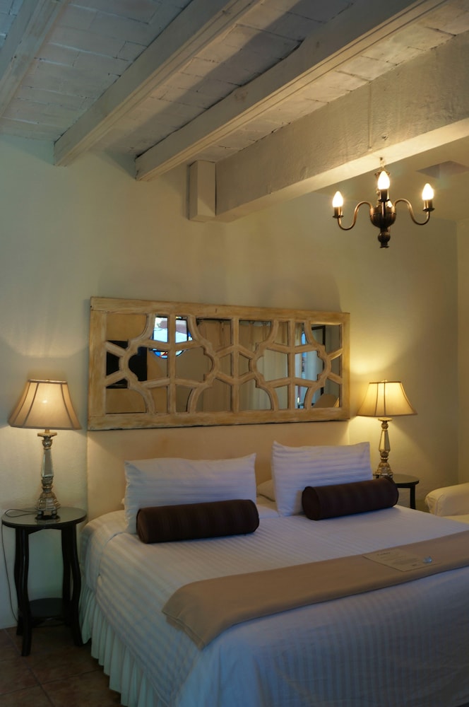 Casaluna Hotel Boutique 51/65