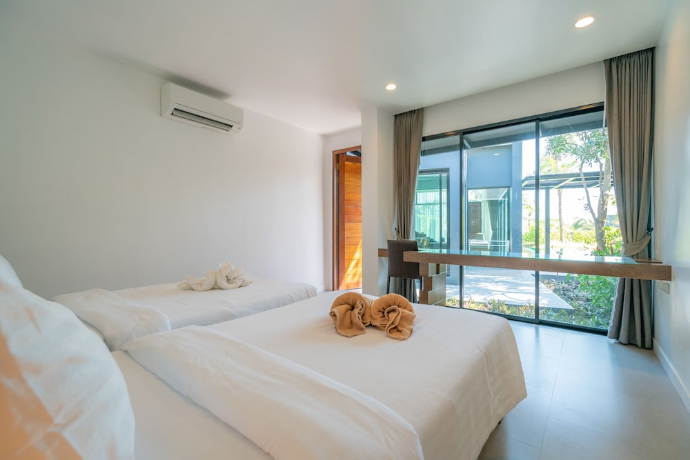 SEAnery Beach Resort 17/66
