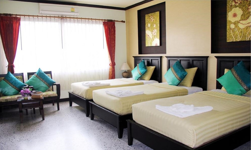 Lotus Paradise Resort 25/77
