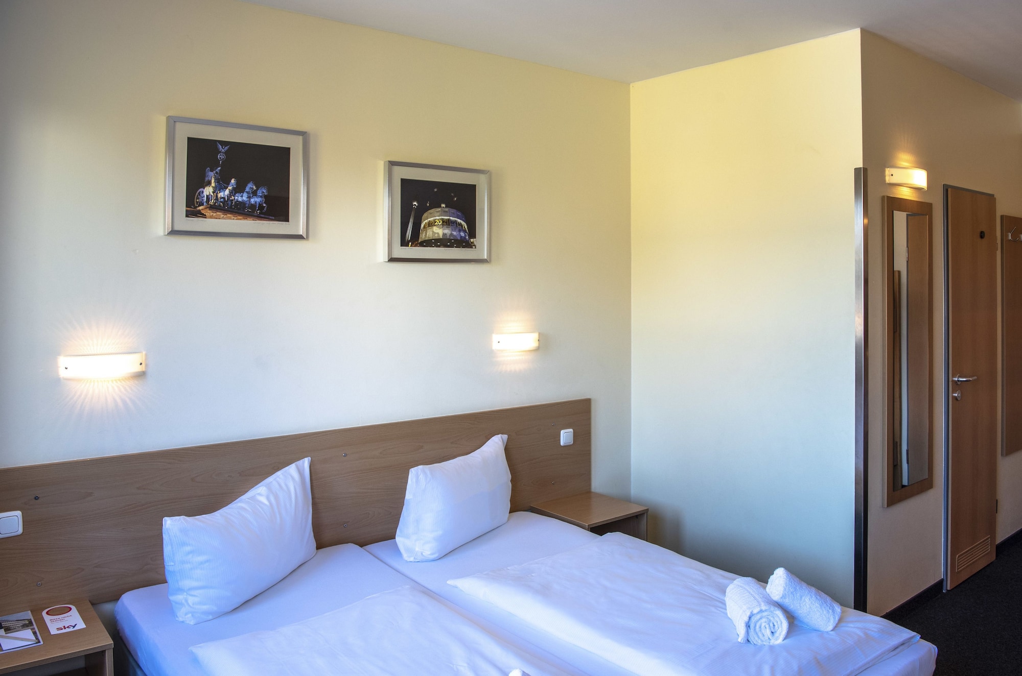 غرفة رباعية بسرير مزدوج وسرير بطابقين، Hotel Citylight Berlin 3/10
