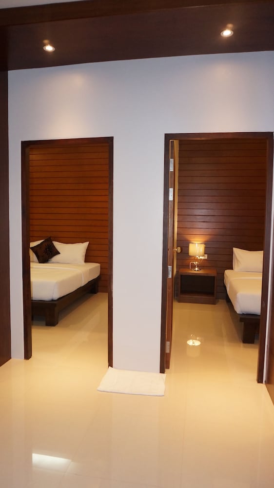 Lanta Intanin Resort 20/64
