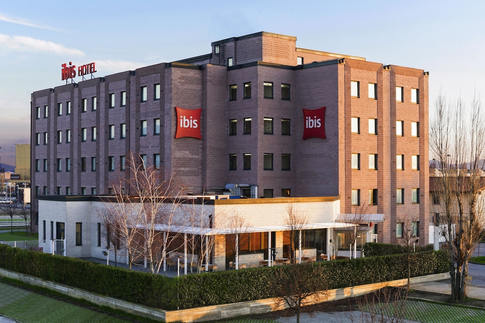 IBIS FIRENZE PRATO EST 6/73