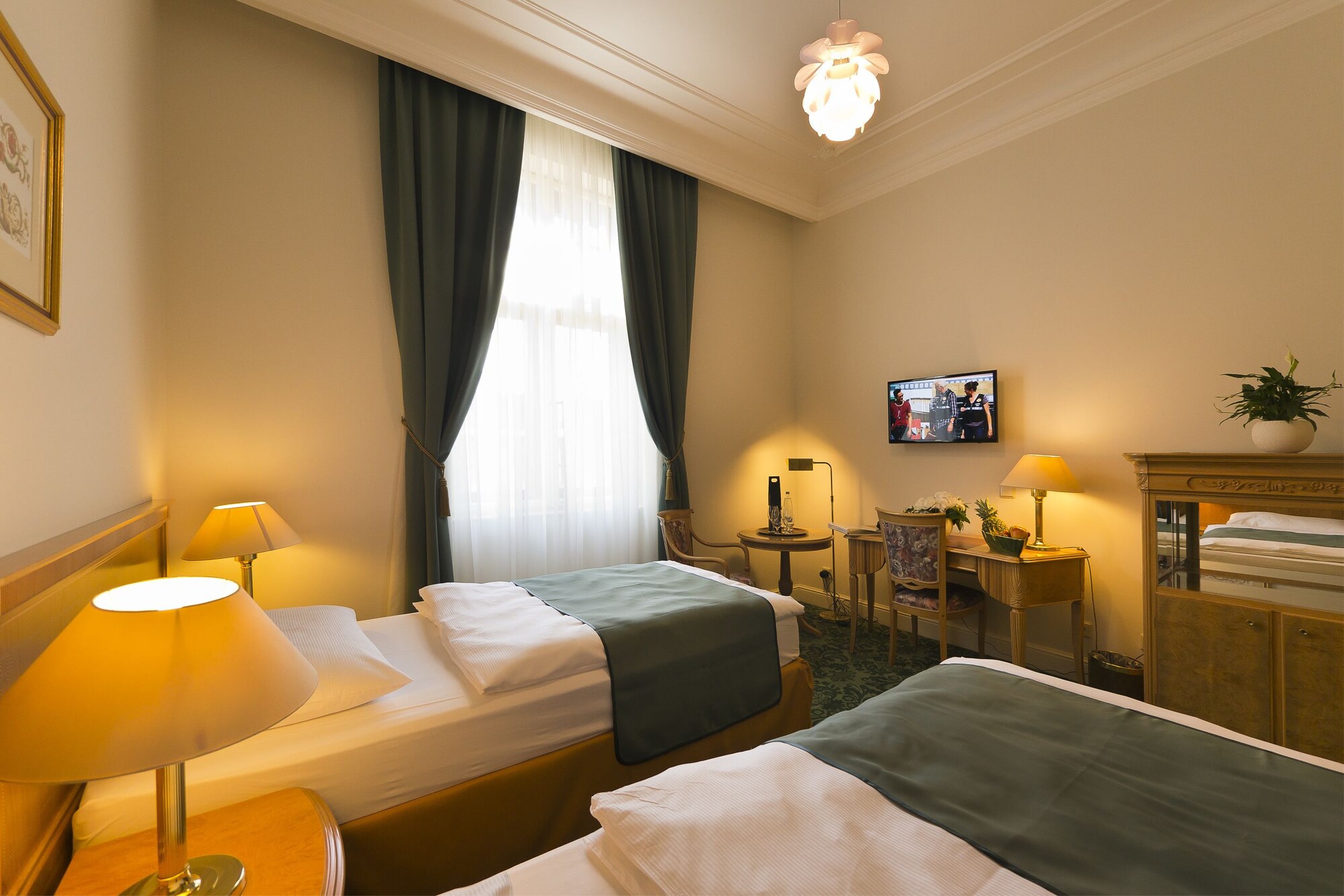 غرفة كلاسيكية بسرير مزدوج، Grandhotel Ambassador Narodni Dum 3/5