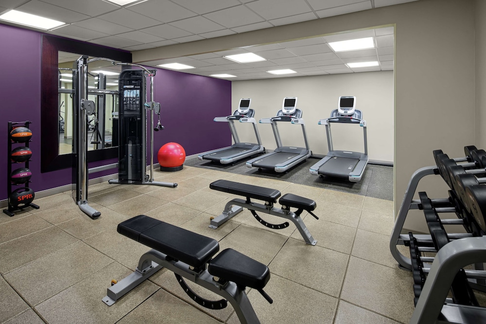 DoubleTree Suites by Hilton Charlotte SouthPark 20/60