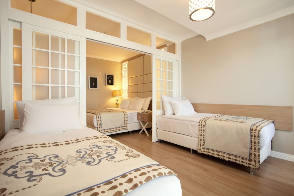 Quattro Beach Spa &amp; Resort - All Inclusive 8/31