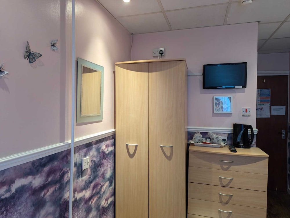 OYO Wynnstay Hotel 27/35