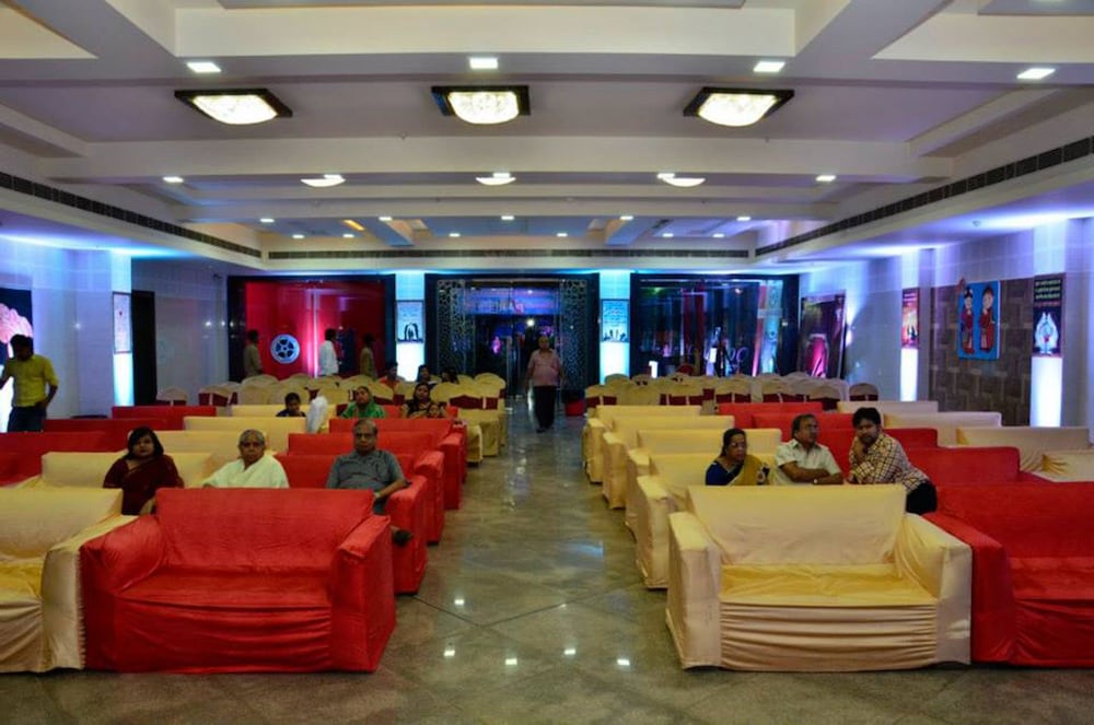 Hotel The Royal Bharti 17/38