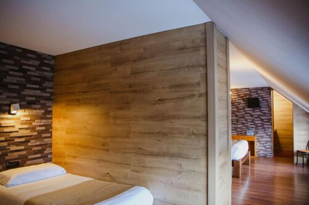 Cal Ruiz Hotel 38/72