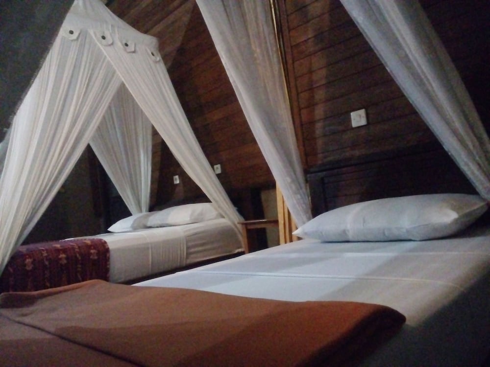 Suka Sari Cottages 38/71