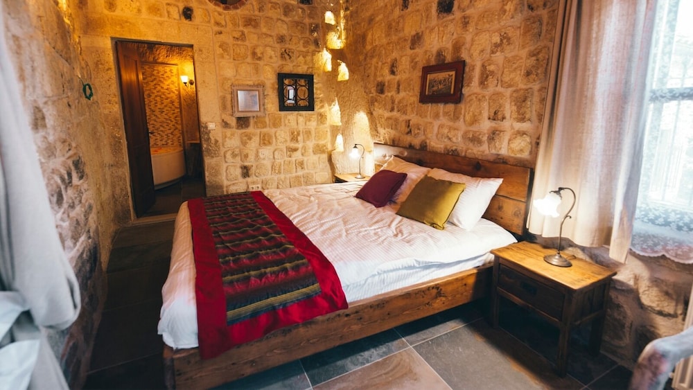 CAPPADOCIA OLD HOUSES 16/49
