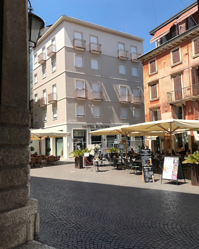 Hotel Europa SNC 53/56