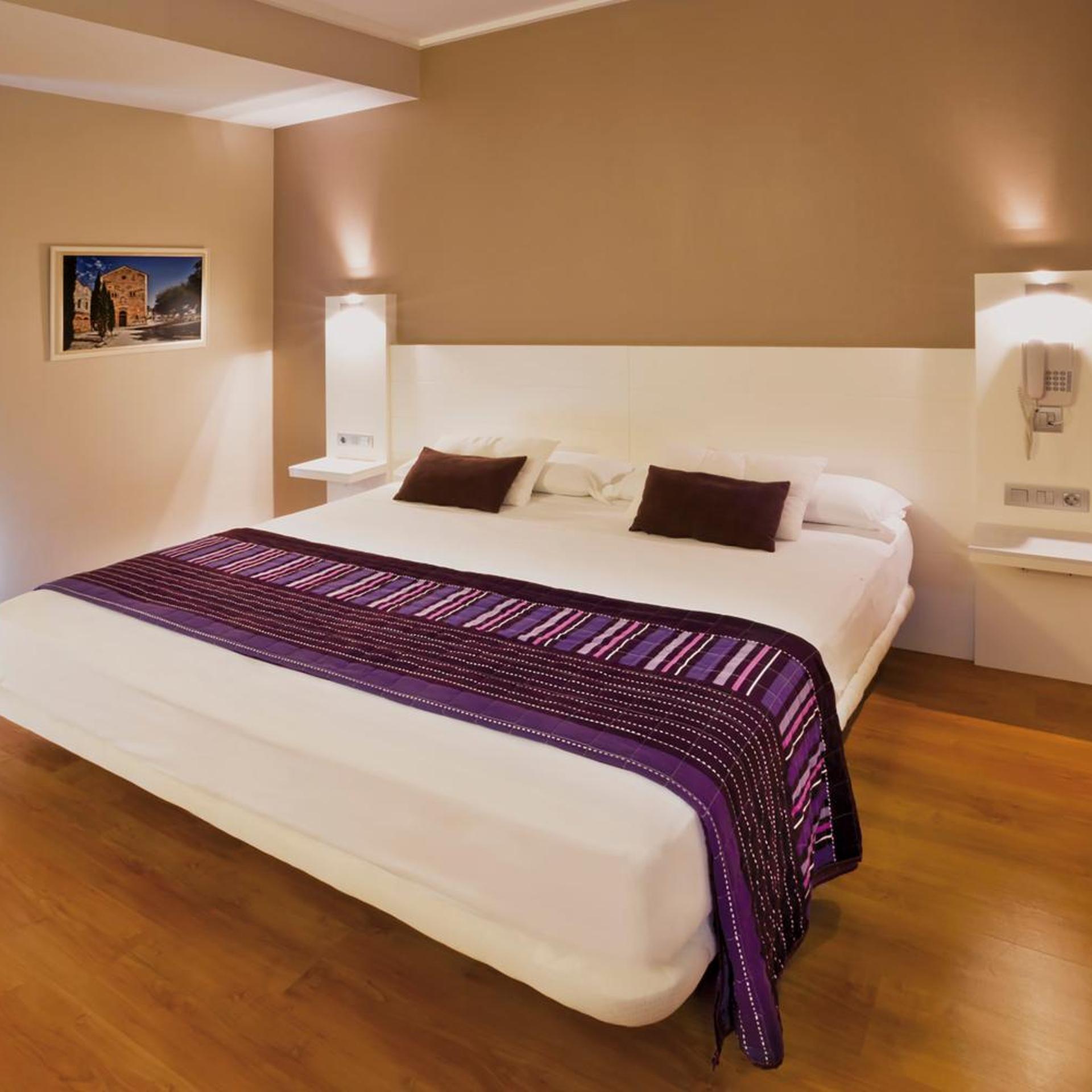 Hotel Fuente El Cura 12/50