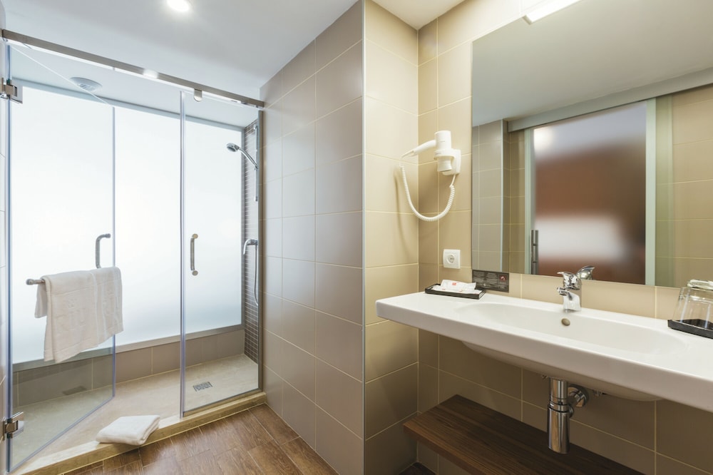 Hotel RIU Bravo 39/42