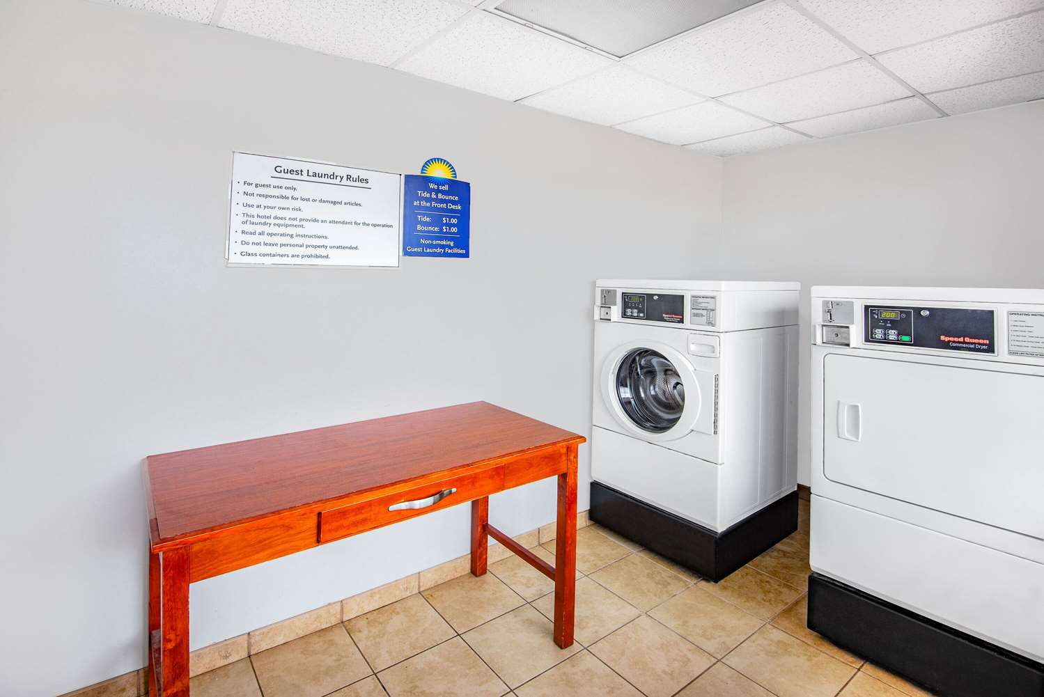 Days Inn By Wyndham Charlottesville/University Area 8/43