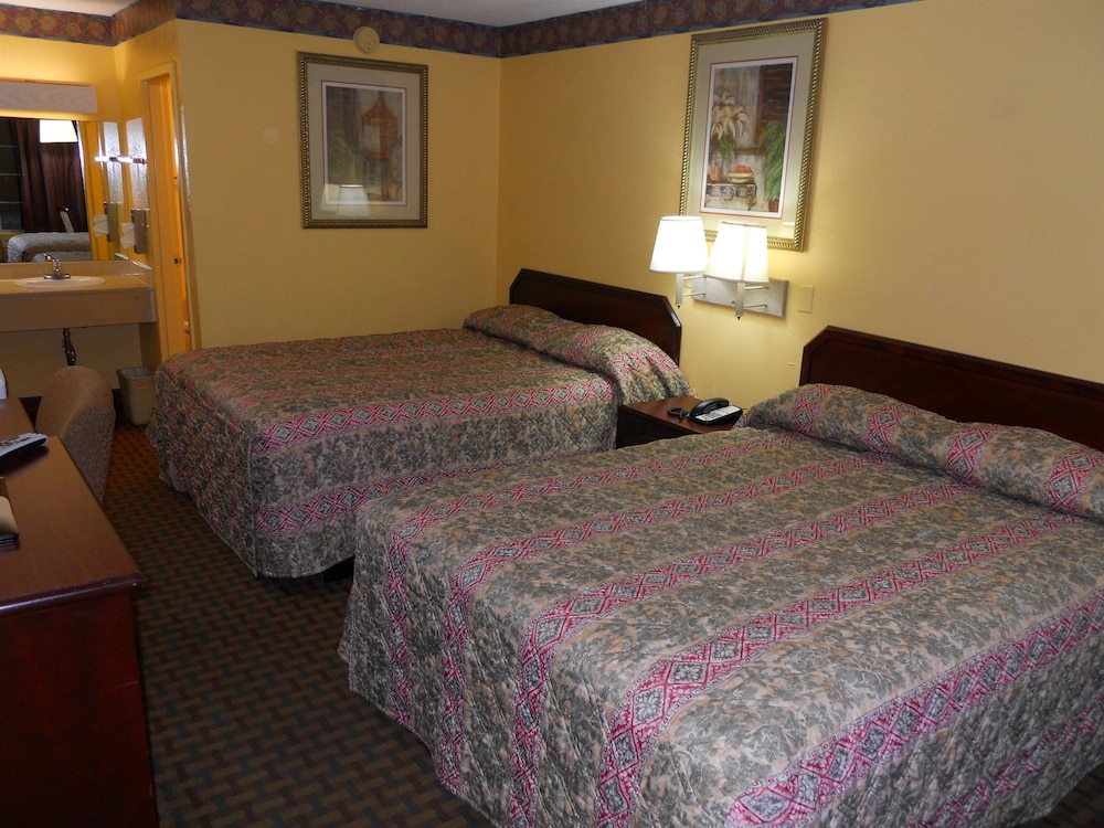Americas Best Inns Beaufort 11/16
