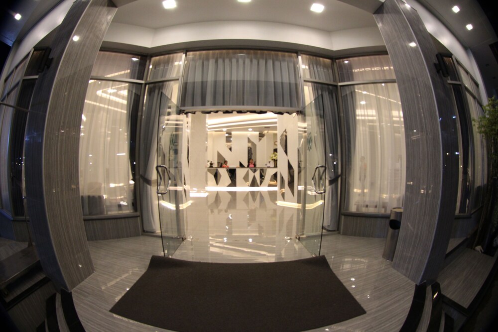K.S. Pavilion Hotel 12/50