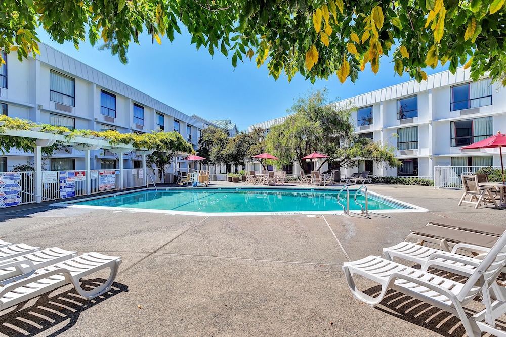 Motel6 Belmont, CA San Francisco Redwood City
