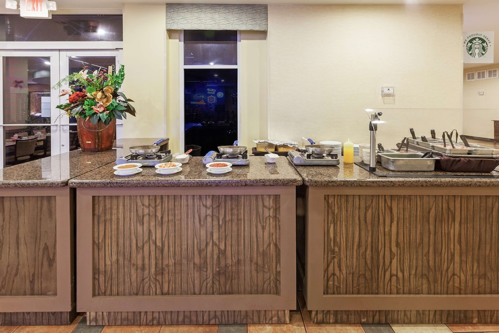 Hilton Garden Inn South Padre Island 69/76