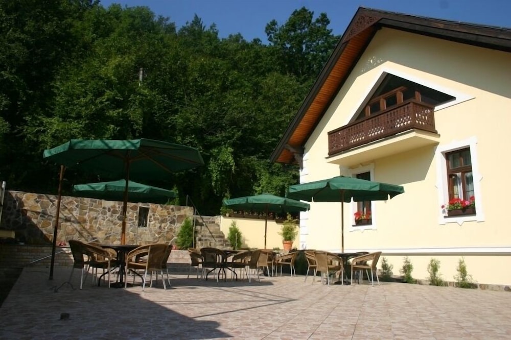 Penzion Zlaty Jelen 3/50