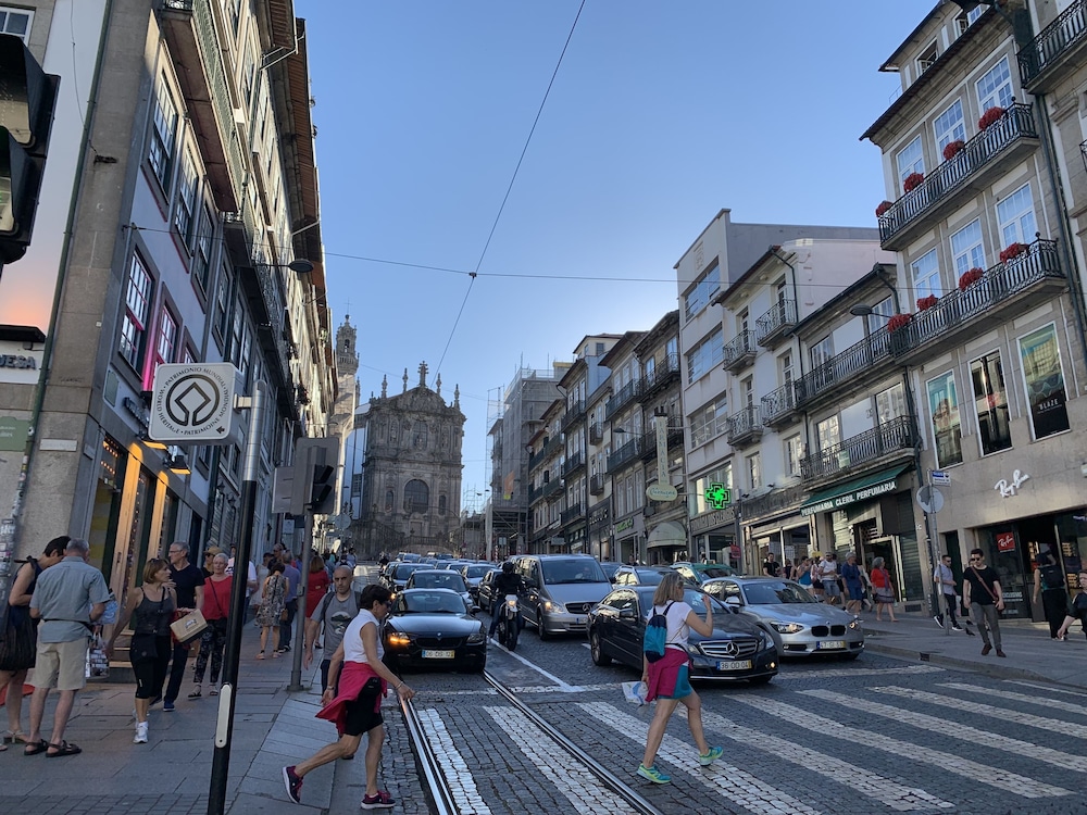 Clerigos Prime Suites by Porto City Hosts 32/50