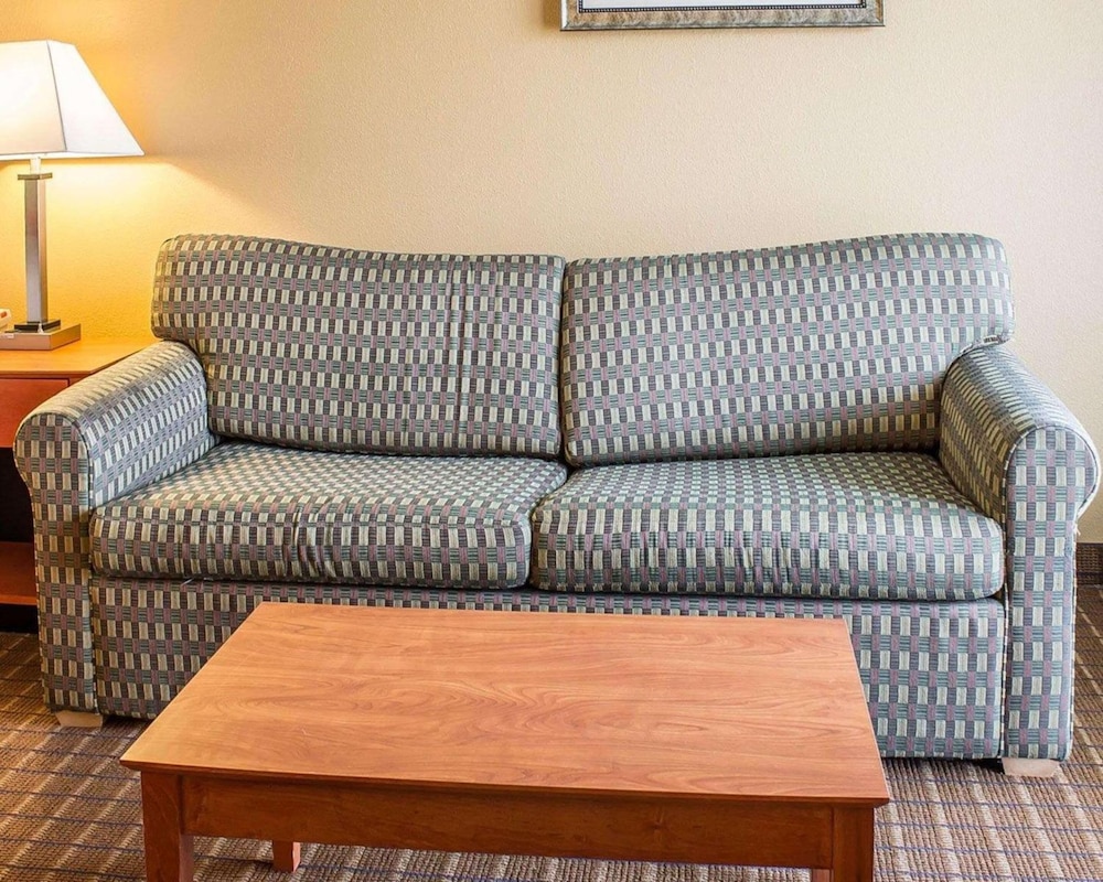 Wilkes Barre Inn And Suites 30/50