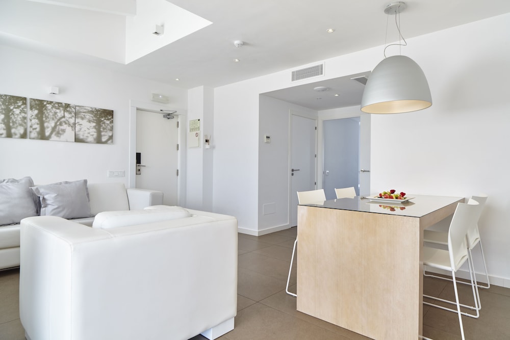 Ibiza Sun Apartments 8/60