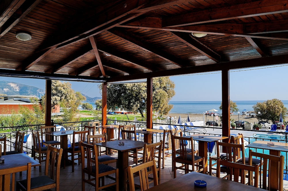 Andreolas Beach Hotel 17/33