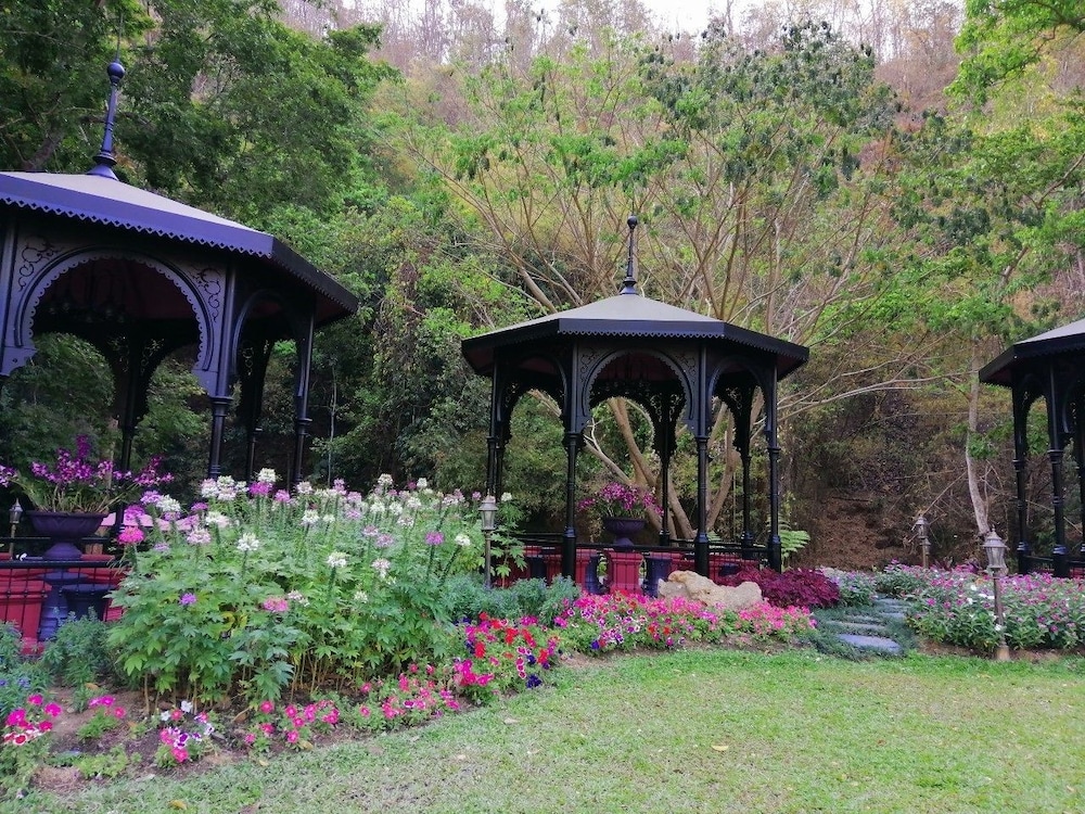 Lanna Resort 50/56