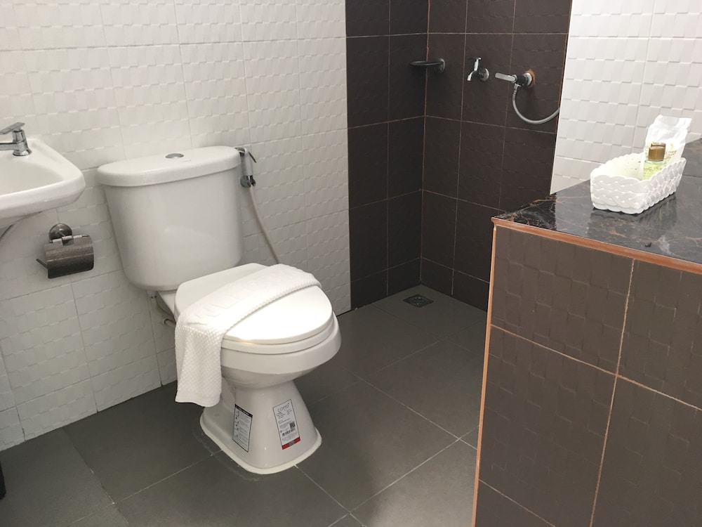 Baan Samrarn 44/45