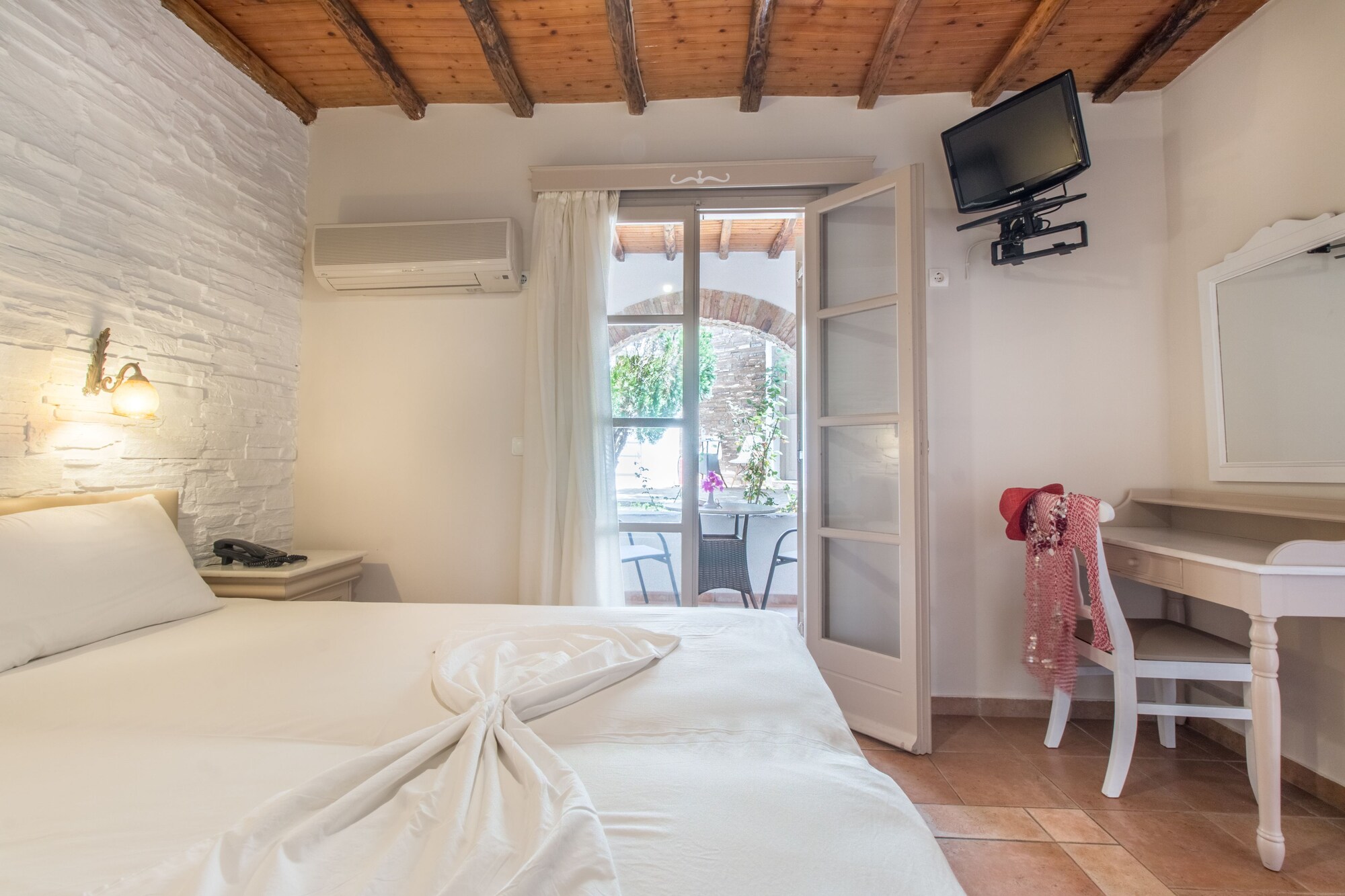 Semi Room, Economy, Basement, Double or Twin Bed، Naxos Magic Village Hotel 2/8