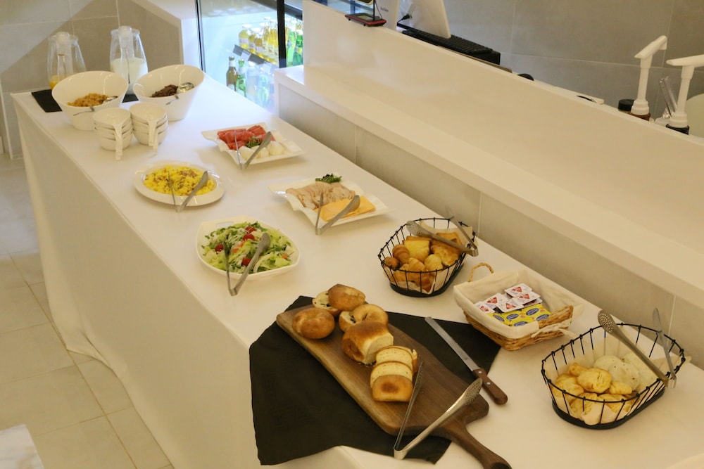 H Avenue Hotel Shinchon & Idae 44/50