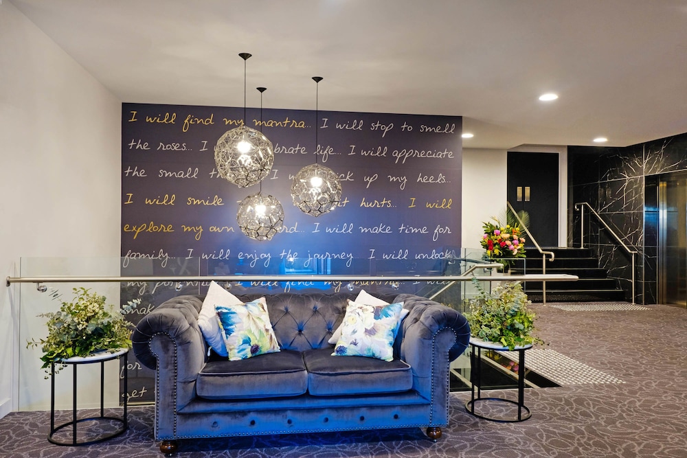 Mantra Albury Hotel 46/70