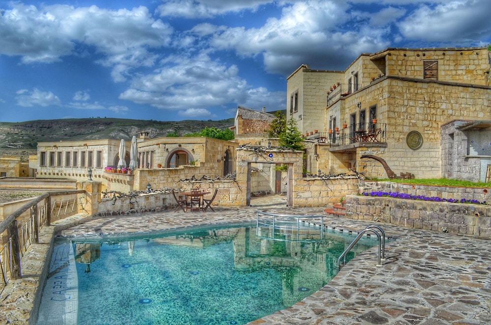 Cappa Villa Hotels 33/41