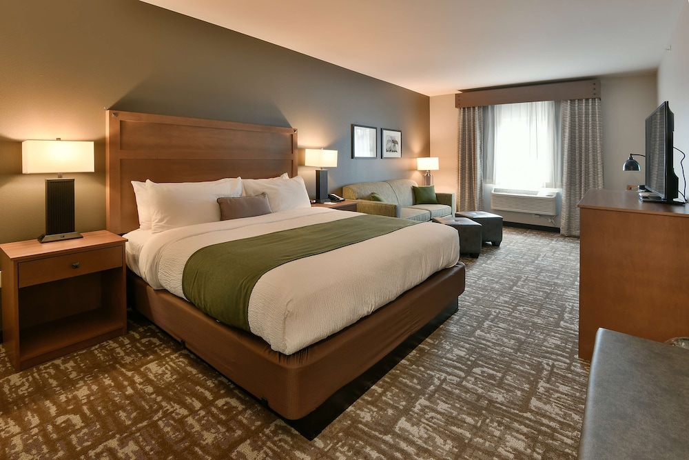 GrandStay Hotel & Suites Sisters 6/33
