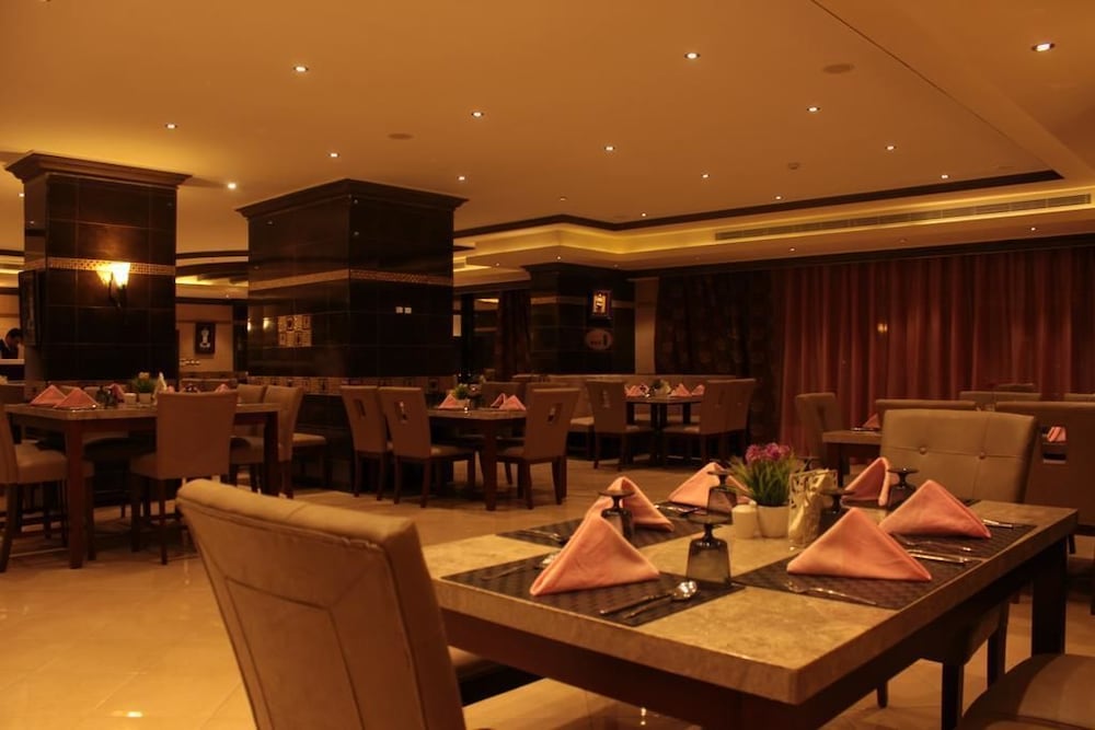 بلاتينيوم السبعين للأجنحة الفندقية(Platinum Seventy Serviced Apartments) 51/61