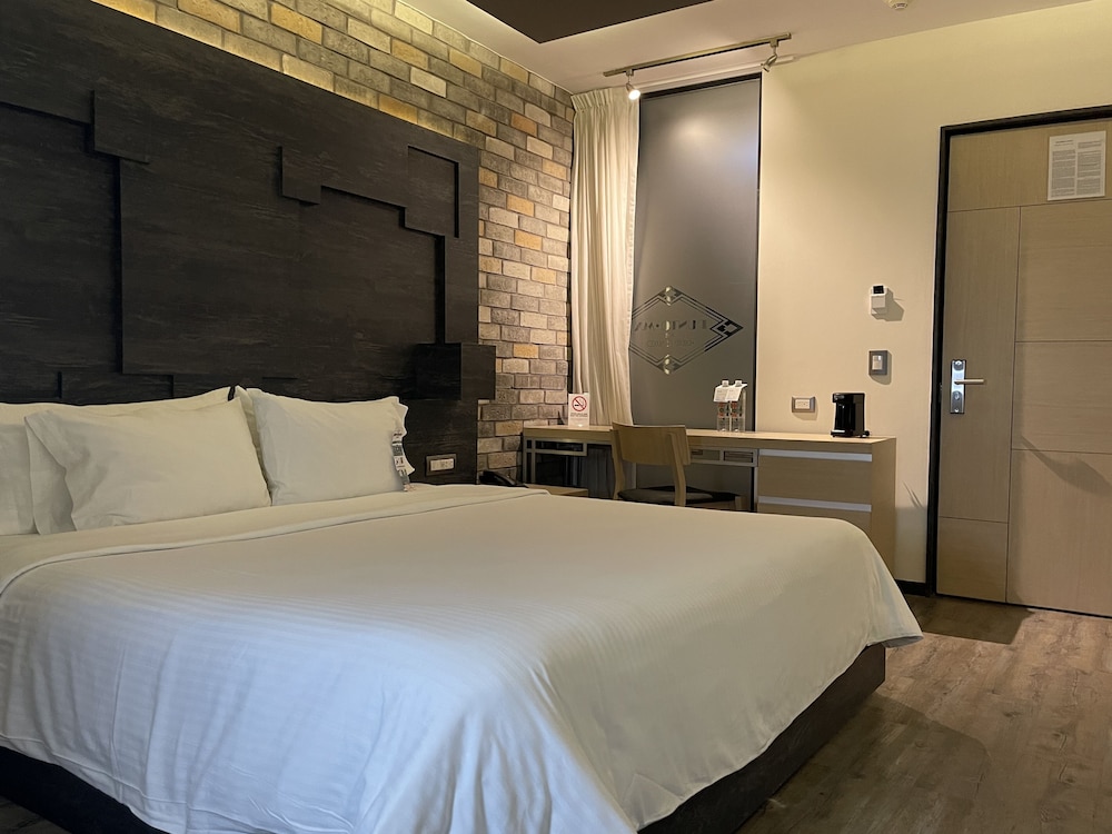 HOTEL PUNTO MX 13/80