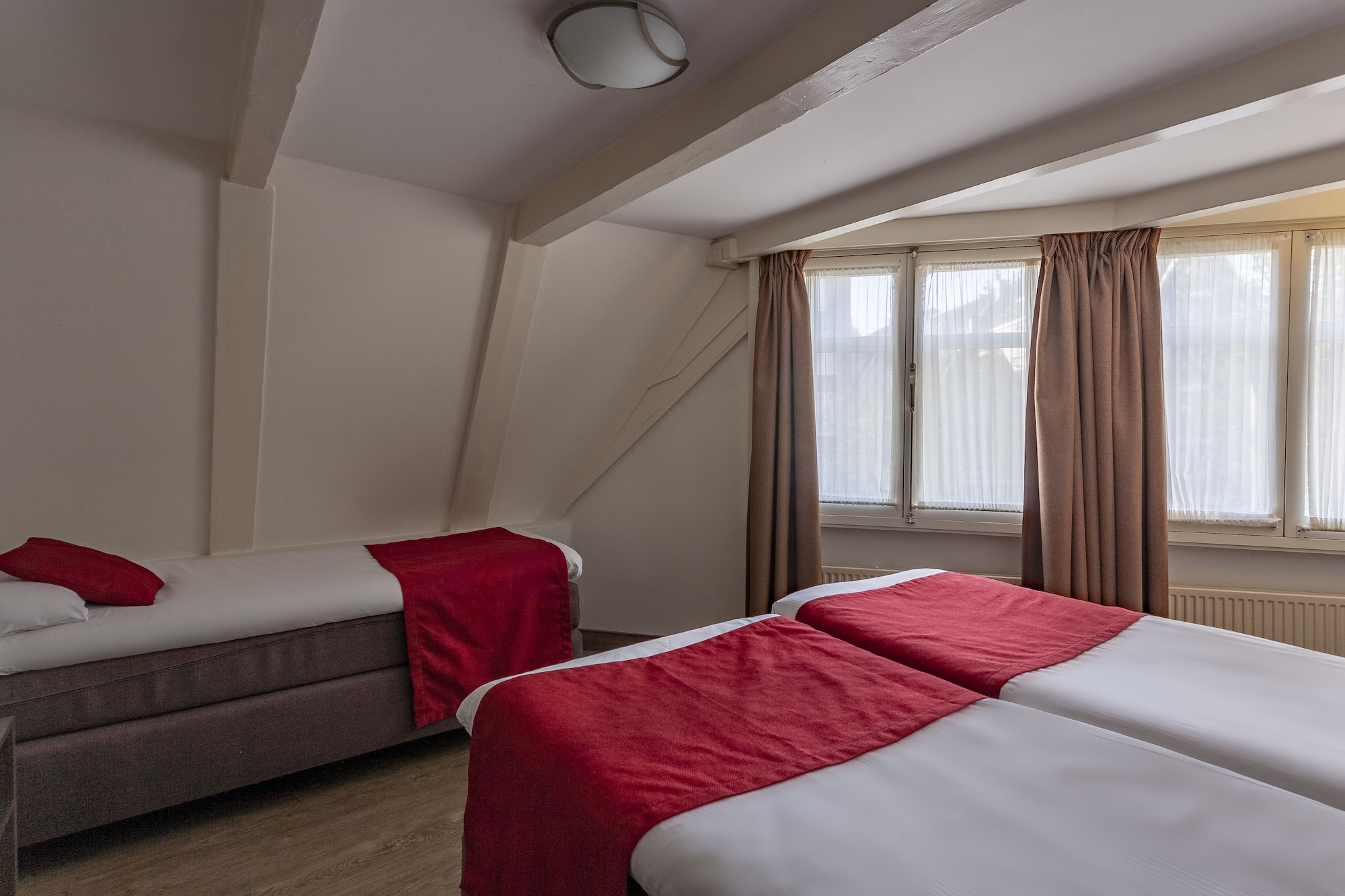 Family, 5 Beds