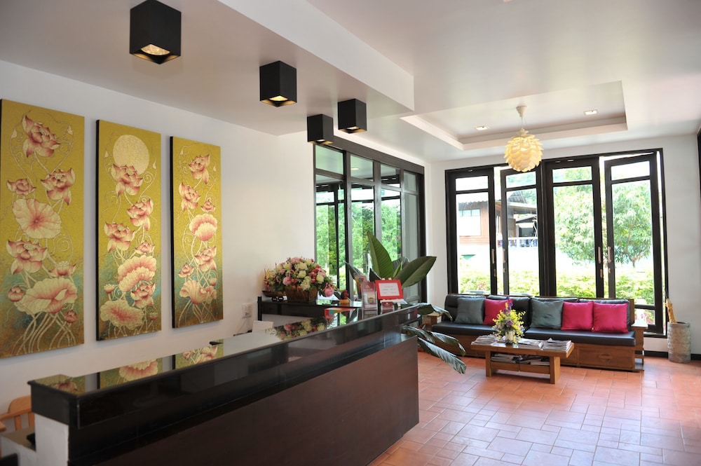 Baan Nan Hotel 42/53